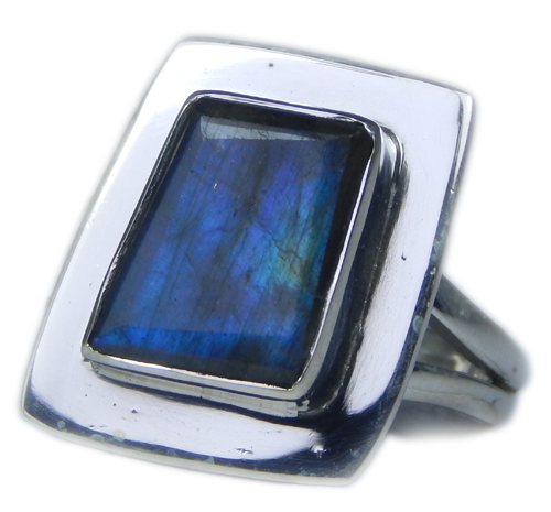 SKU 21578 - a Labradorite Rings Jewelry Design image