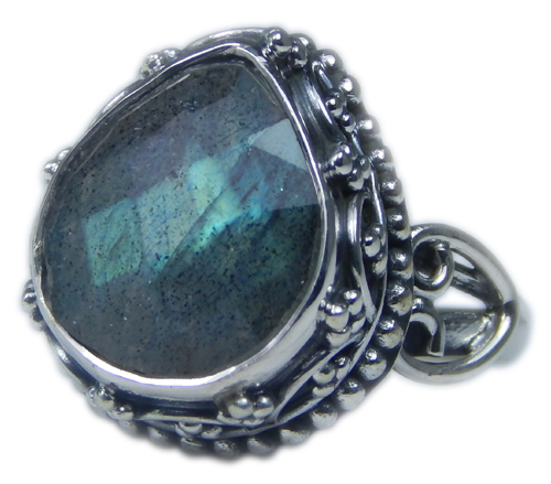 SKU 21584 - a Labradorite Rings Jewelry Design image