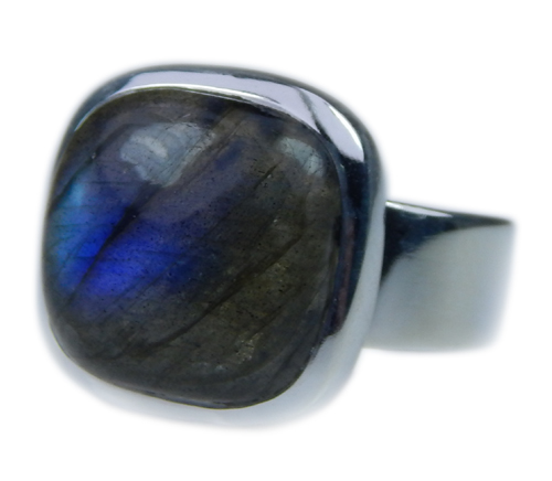 SKU 21655 - a Labradorite Rings Jewelry Design image