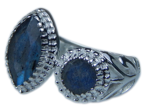 SKU 21659 - a Labradorite Rings Jewelry Design image