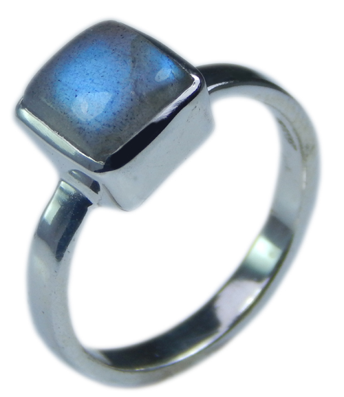 SKU 21696 - a Labradorite Rings Jewelry Design image