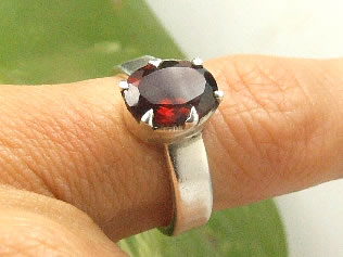SKU 7239 - a Garnet rings Jewelry Design image