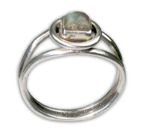 SKU 8623 - a Labradorite rings Jewelry Design image