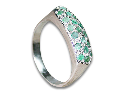 SKU 8981 - a Emerald rings Jewelry Design image
