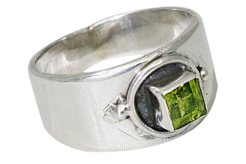 SKU 9564 - a Peridot rings Jewelry Design image