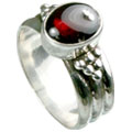 13866: Silver Setting red garnet  contemporary rings