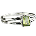 peridot rings